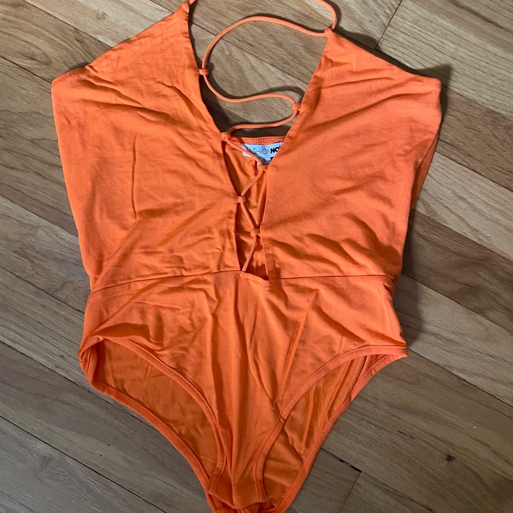 FashionNova Orange Bodysuit size Small